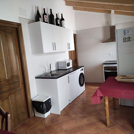 Apartamentos Turisticos Los Abuelos Montemayor de Pililla Luaran gambar