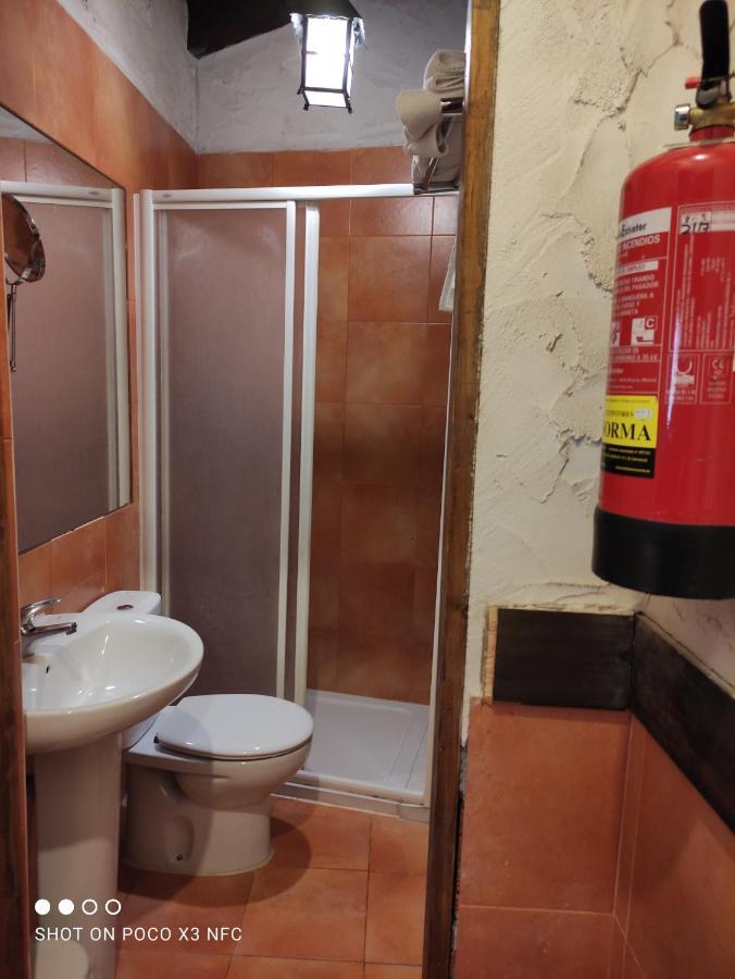 Apartamentos Turisticos Los Abuelos Montemayor de Pililla Luaran gambar