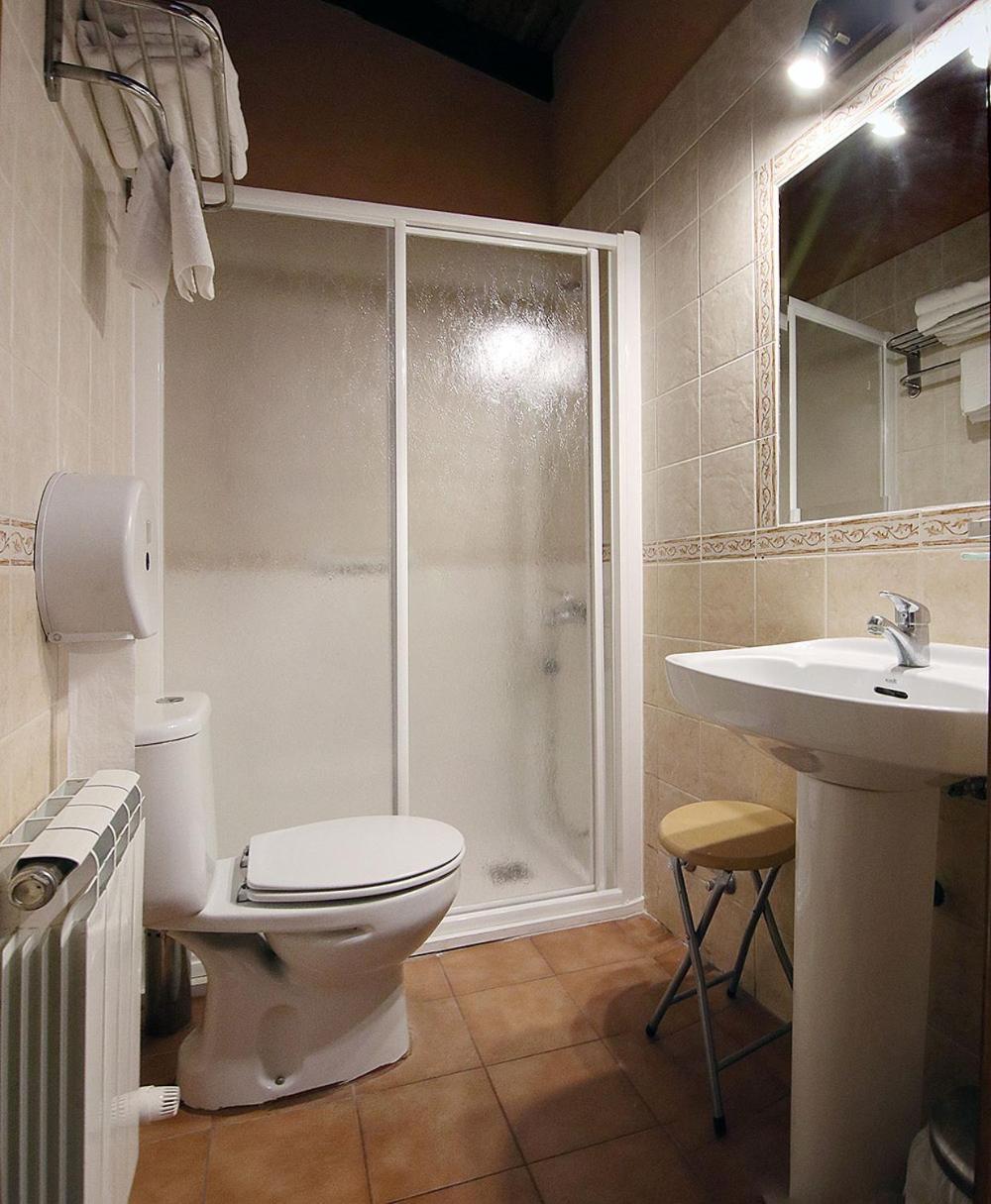 Apartamentos Turisticos Los Abuelos Montemayor de Pililla Luaran gambar